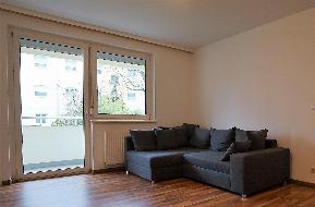 Bezugsfertig! Helle Erdgeschoßwohnung mit Loggia! Schöne, ruhige Lage!