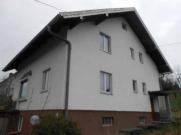 Thalheim bei Wels Renovierungsbedürftiges Haus mit großem Garten!